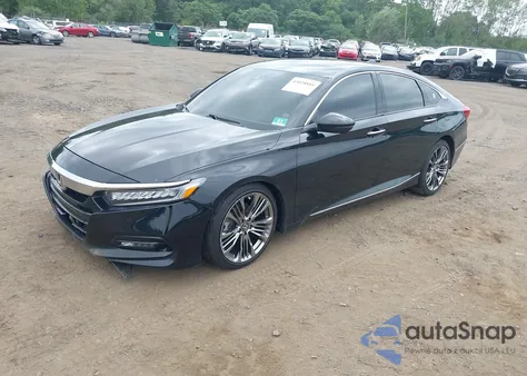 2018 Honda Accord Touring from USA, damaged, VIN 1HGCV1F9XJA002328